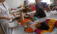Bé trai bị rắn lục đuôi đỏ cắn, phải truyền 18 bịch máu