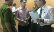 “Phi công trẻ” cướp điện thoại nữ đại gia kêu oan