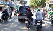 Hiệp sĩ Sài Gòn bị nhóm dàn cảnh cướp giật tấn công