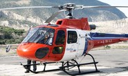Trực thăng đón bé gái đi chữa bệnh rơi, 7 người thiệt mạng