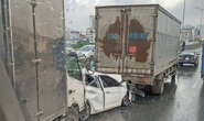 Tai nạn liên hoàn, đường trên cao ùn tắc hàng chục km