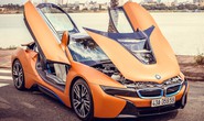 Cặp siêu xe BMW i8 khoe vẻ đẹp trên đường phố Đà Nẵng