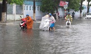 Cơn “mưa vàng” ở Đà Nẵng gây ngập nặng