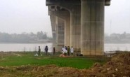 Đi chăn bò, phát hiện xác chết trôi trên sông Mã