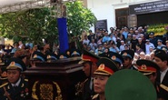 Hàng ngàn người đến đưa tiễn đại tá phi công Trần Quang Khải