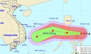Bão Nock-ten giật cấp siêu bão đang tiến vào Biển Đông