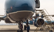 Siêu Boeing787 và Boeing777 hỏng động cơ vì đụng chim trời