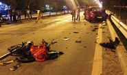 Xe máy chạy ngược chiều tông ô tô, một thanh niên chết tại chỗ