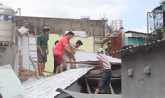 Nhà bốn tầng sập tường, 2 nhà hàng xóm tan hoang