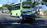 Vụ xe khách tông ô tô con: 1/5 người nhập viện đã tử vong