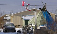 Canada đứng ngồi không yên vì nạn tự tử hàng loạt