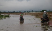 Thủy điện trên sông Ba xả lũ dồn dập