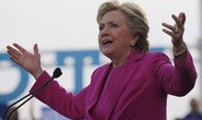 Hé lộ lý do sếp FBI đột ngột ngáng đường bà Clinton