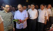 Thủ tướng bất ngờ thị sát chợ Long Biên, ruộng rau sạch Hà Nội