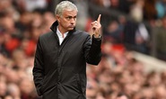 Mourinho: M.U sẽ chơi với 1 hậu vệ ở trận gặp Liverpool!