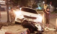 “Xế hộp” tông xe máy vỡ nát, 2 người thoát chết hy hữu