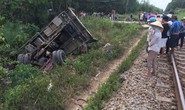 Chồng bị tàu tông chết khi vợ đang chuyển dạ