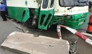 Xe buýt “đại náo” xa lộ Hà Nội ngày đầu năm