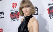 Taylor Swift ra tòa giải quyết vụ kiện sàm sỡ vòng ba