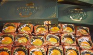 Buôn bánh trung thu xách tay, lãi 300 triệu/tháng