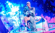 Katy Perry chọn trang phục của Công Trí cho sô diễn