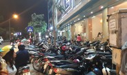 Quán bia, quán ăn tại Hà Nội đua nhau lấn chiếm vỉa hè