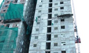 Sập giàn giáo công trình nhà ở, 2 người thương vong