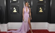 Jennifer Lopez quyến rũ, Lady Gaga táo bạo trên thảm đỏ
