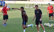Đánh đồng đội, Neymar hủy đi Trung Quốc, chuẩn bị ký với PSG