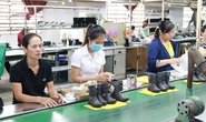 Giảm lương hưu của lao động nữ: Cần lộ trình