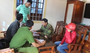 Bắt giữ hơn 8 tấn đường lậu ở vùng biên Lao Bảo