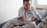Để máy xay thịt ăn luôn ngón tay