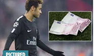 Fan Bayern ném tiền giả có hình Neymar