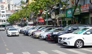 TP HCM: Thu phí đậu ô tô dưới lòng đường qua điện thoại