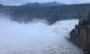 Lũ tràn về thủy điện Hòa Bình, thuỷ điện Sơn La dừng phát điện