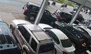Giá ô tô tiếp tục giảm