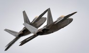 Mỹ xuất kích F-22 Raptor chặn máy bay ném bom Nga áp sát Alaska