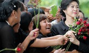 Bà Yingluck bị đóng băng hơn chục tài khoản