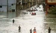 Bão Irma đã đến Mỹ, sóng cao 6 m vẫn ập vào Cuba