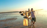 Sớm mai ghé bến cá Đèn Đỏ, kiếm cá 'độc ăn chơi
