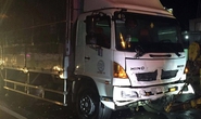 Xe tải tông vào đuôi xe công an, 2 sĩ quan tử nạn