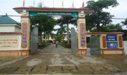 Con và bạn xô xát, phụ huynh vào trường đánh hiệu trưởng nhập viện