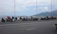 Nam sinh viên gọi điện cho anh trai trước khi nhảy cầu tự tử