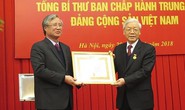 Tổng Bí thư Nguyễn Phú Trọng nhận Huy hiệu 50 năm tuổi Đảng