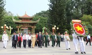 Chủ tịch nước Trần Đại Quang dâng hương liệt sĩ