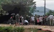Xe máy va chạm với công nông, 4 người trong một gia đình thương vong