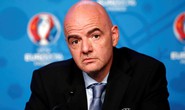 Man City và PSG phá luật nhờ... chủ tịch FIFA?