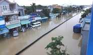 Nước lên nhanh, dân Quảng Nam cầu cứu trong đêm, 1 người bị lũ cuốn