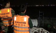 Tàu cá đâm vào đá ngầm bị chìm, 8 ngư dân may mắn được cứu sống