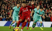 Klopp “suýt khóc” khi học trò nhường 11 m cho nhau